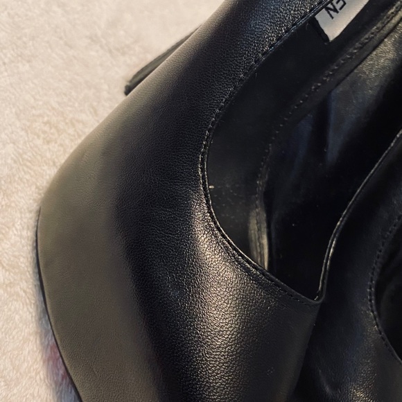 Brand New Sexy Zipper Back Heels by STEVE MADDEN - Box 32 - Picture 4 of 8